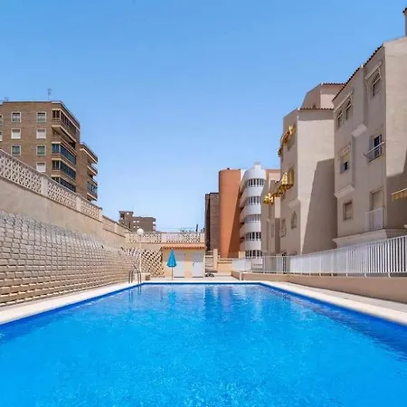 Дом отдыха Rentafive - Primera Linea - Arenales - Casa Pilar