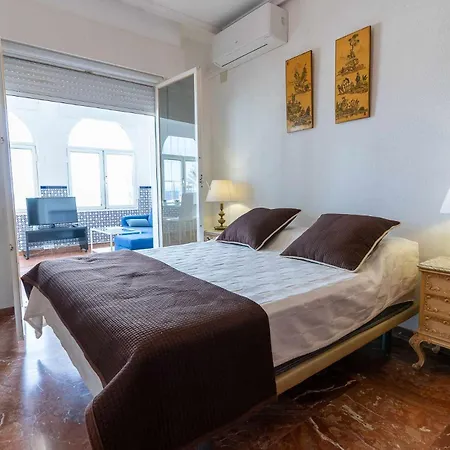 Rentafive - Primera Linea - Arenales - Casa Pilar Дом отдыха *