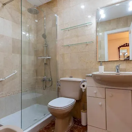 Дом отдыха Rentafive - Primera Linea - Arenales - Casa Pilar