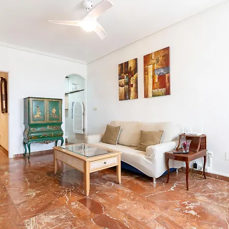 Дом отдыха Rentafive - Primera Linea - Arenales - Casa Pilar